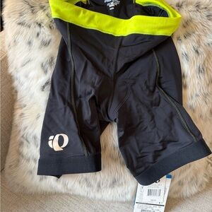 Pearl Izumi women’s Black Cycling Shorts with Neon Yellow Trim NWT
